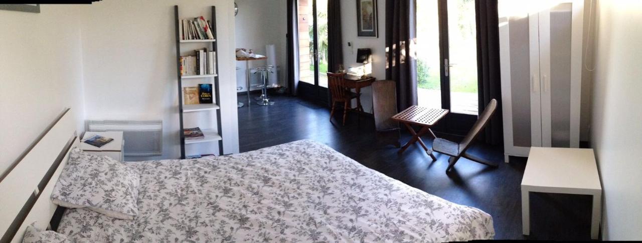 Chambre D'Hotes Du Clos Bamboo เมรินแญค ภายนอก รูปภาพ