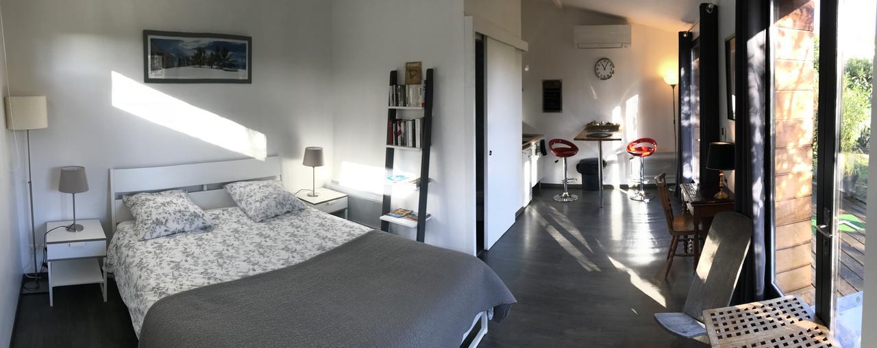 Chambre D'Hotes Du Clos Bamboo เมรินแญค ภายนอก รูปภาพ